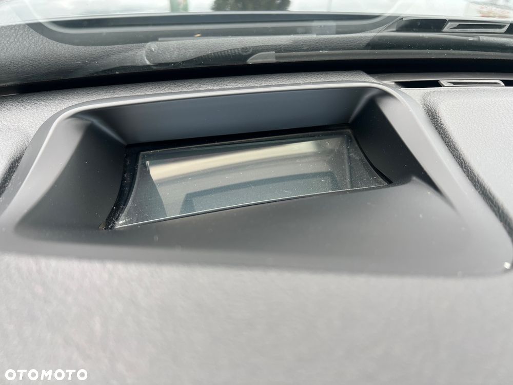 BMW Seria 3 320d Luxury Line - 39