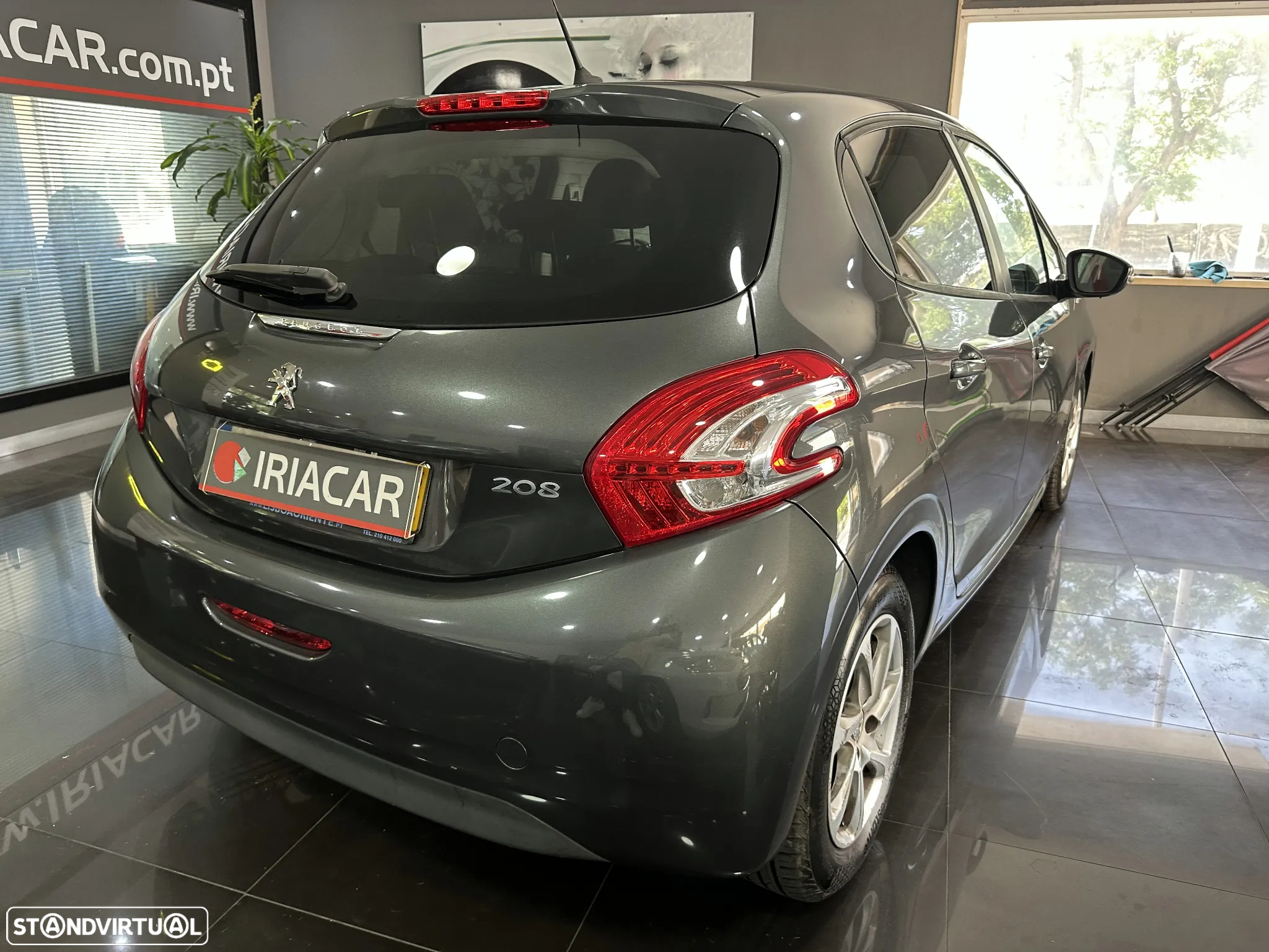Peugeot 208 1.2 PureTech Style - 13
