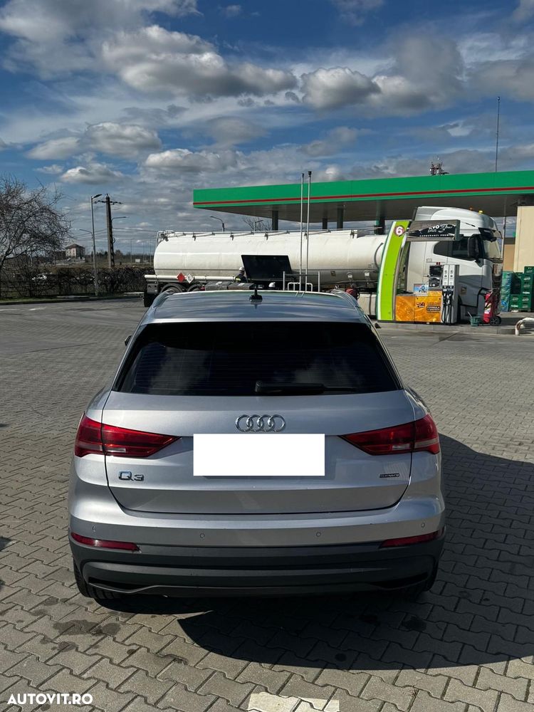 Audi Q3 2.0 40 TDI quattro S tronic Basic - 5