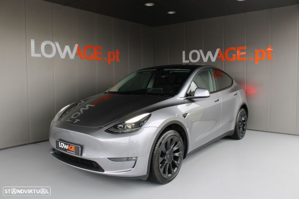 Tesla Model Y Long Range Dual Motor AWD - 1