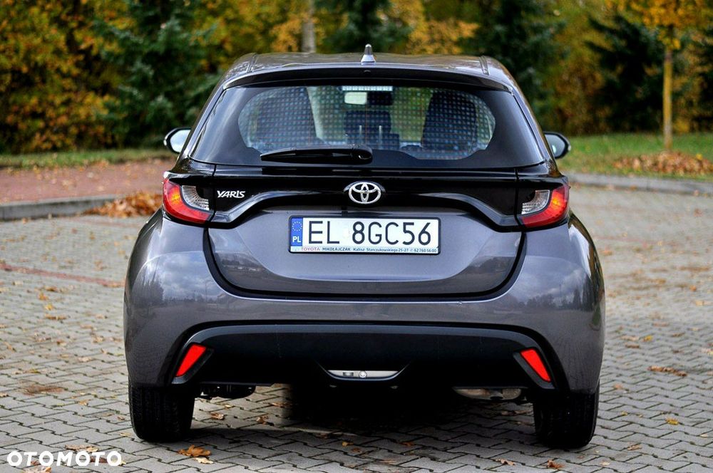 Toyota Yaris - 32