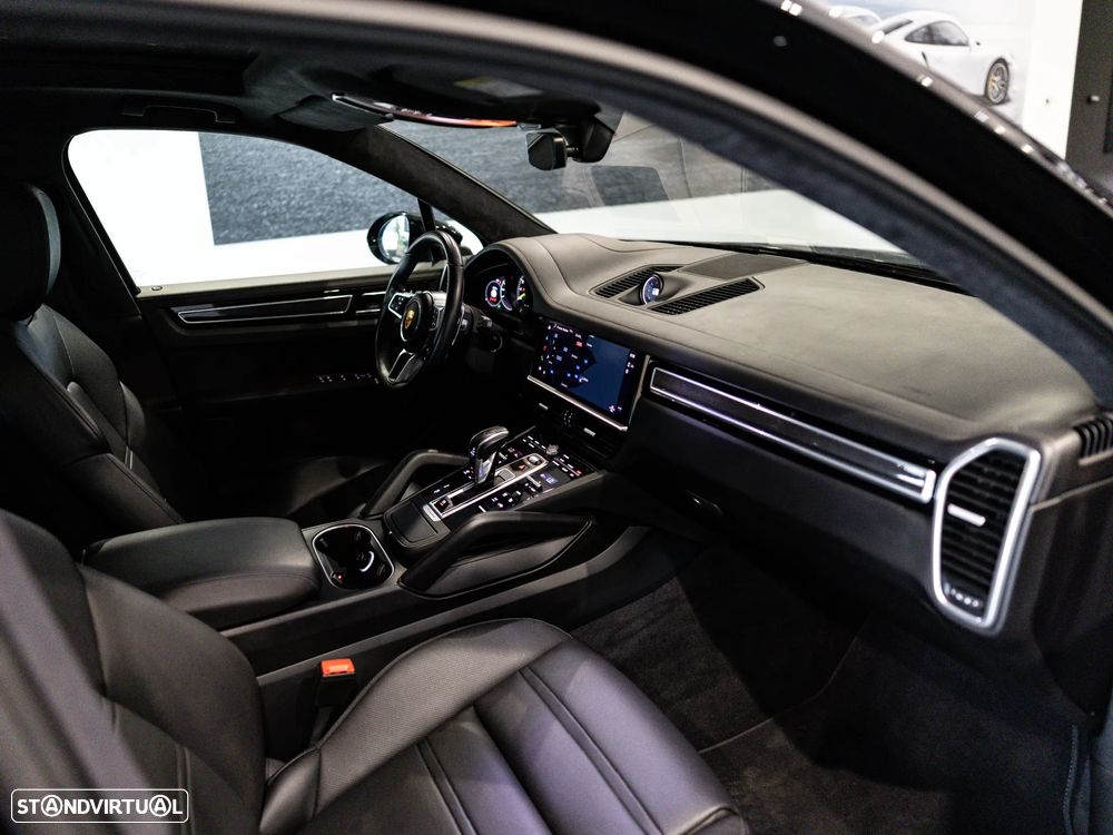 Porsche Cayenne E-Hybrid - 37
