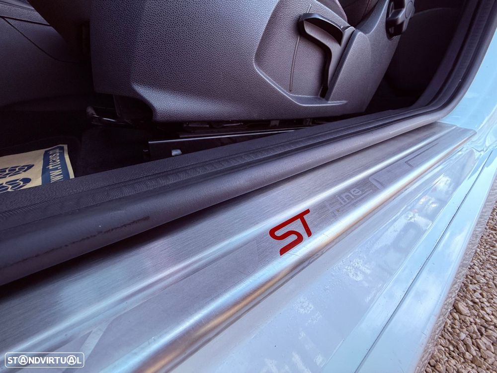 Ford Fiesta 1.0 T EcoBoost STLine - 12