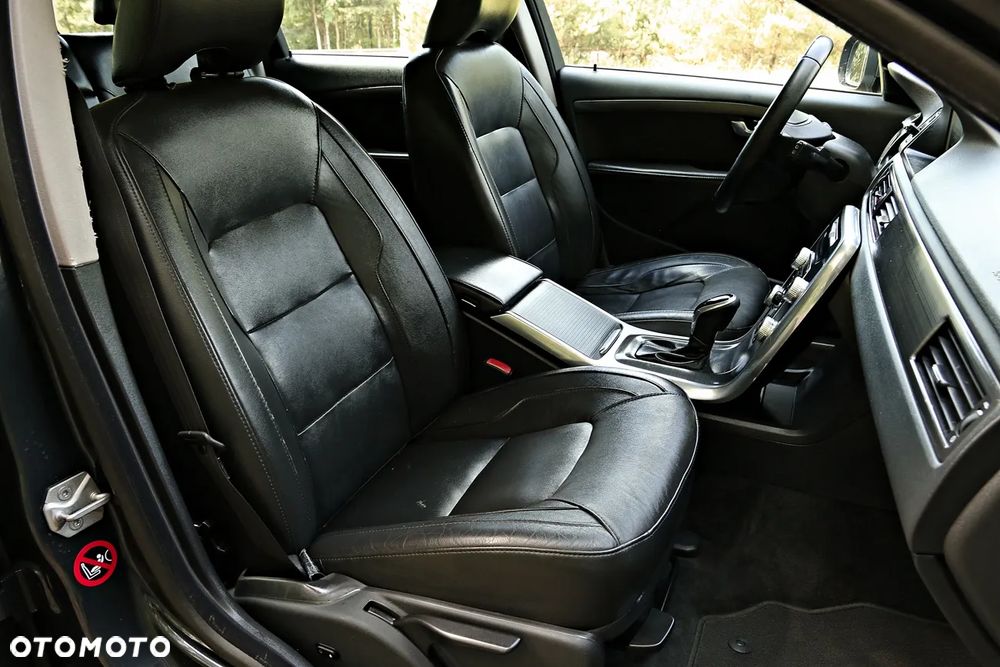 Volvo V70 D3 Geartronic Kinetic - 29