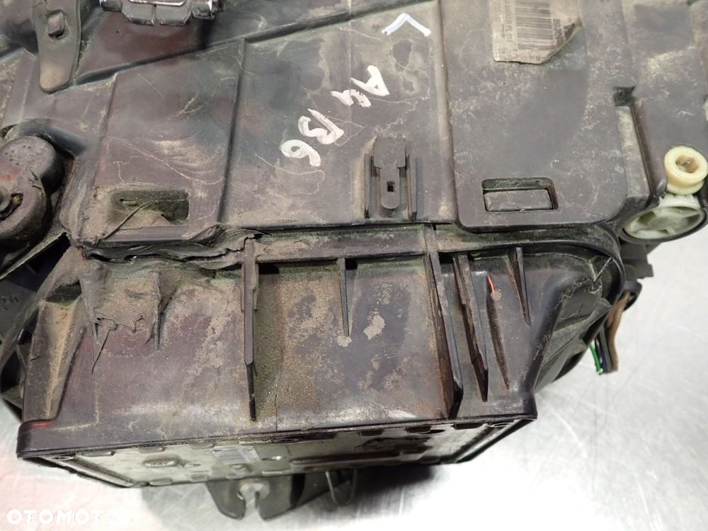 LAMPA LEWA PRZEDNIA XENON AUDI A4 B6 - 10