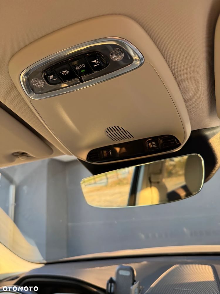 Volvo XC 60 B4 D AWD Inscription - 10