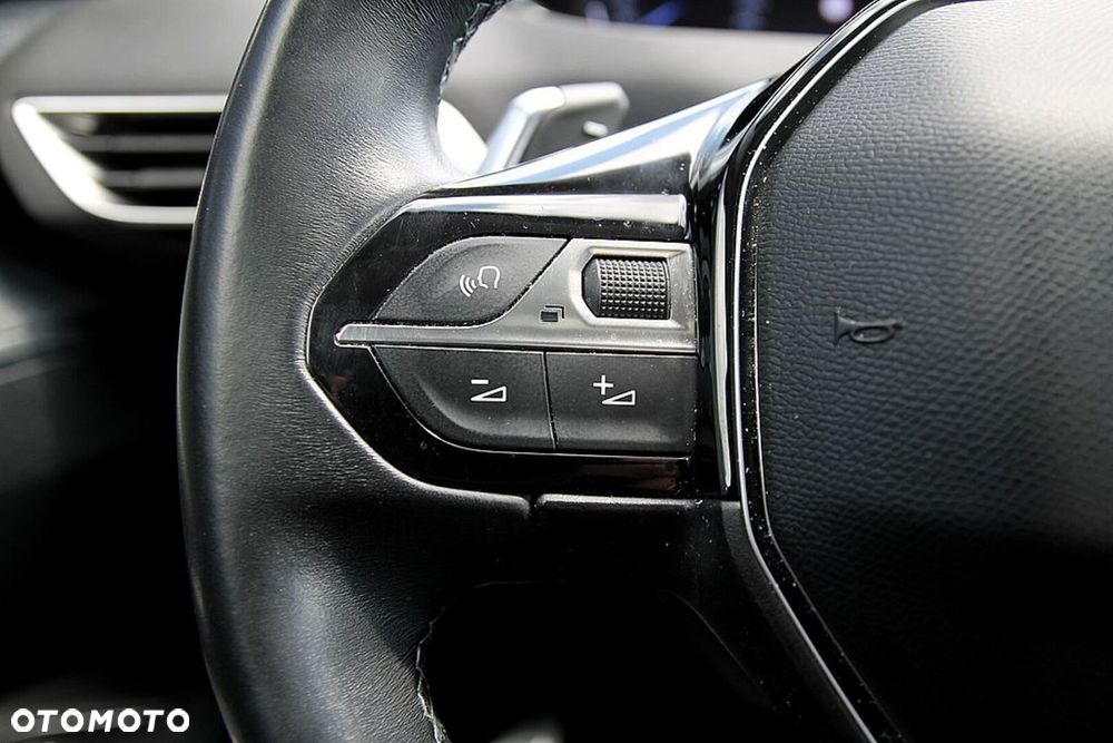 Peugeot 3008 1.6 PureTech GPF Crossway S&S EAT8 - 18