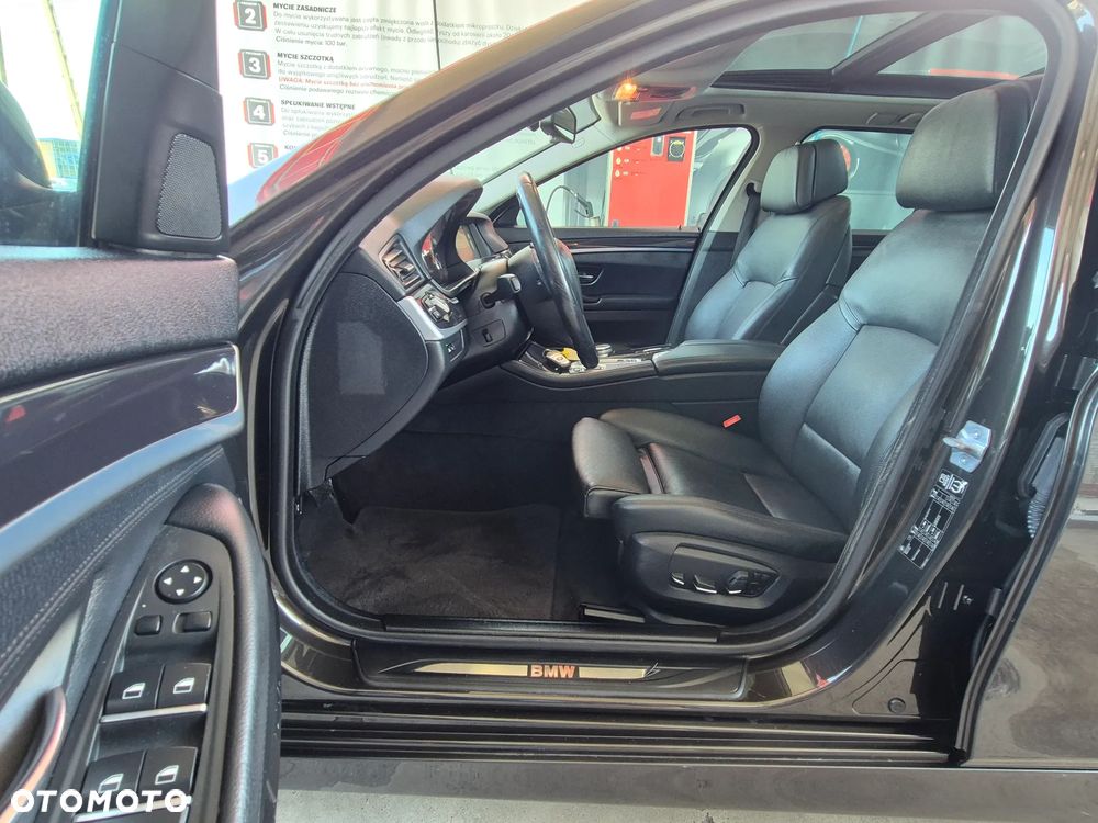 BMW Seria 5 535d - 22
