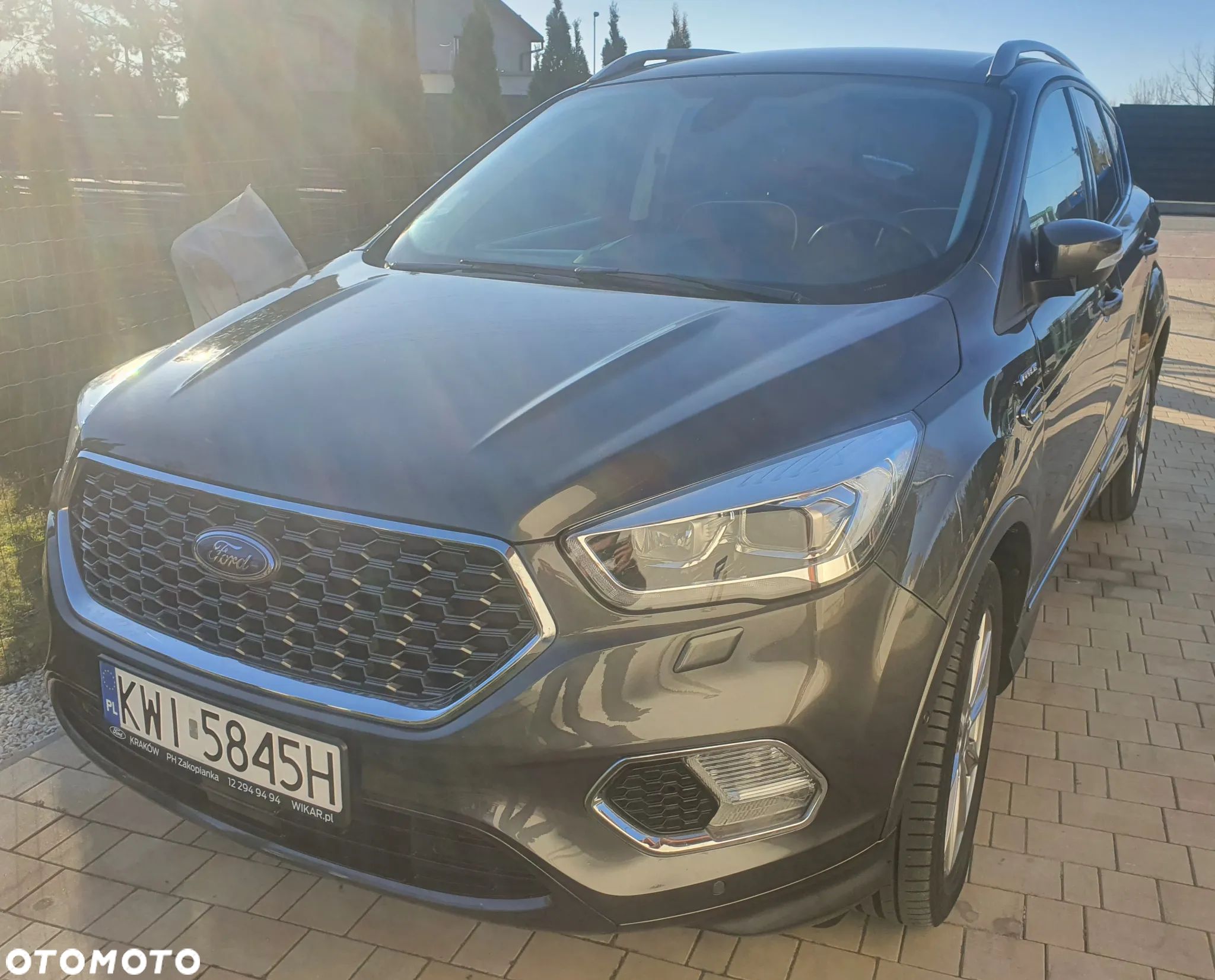 Ford Kuga 1.5 EcoBoost 2x4 Vignale - 1