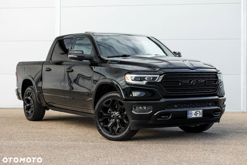 RAM 1500 5.7 eTorque Crew Cab Shortbed Limited Black - 1