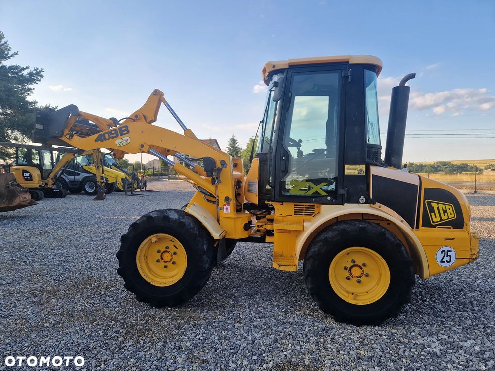 JCB 409 - 26