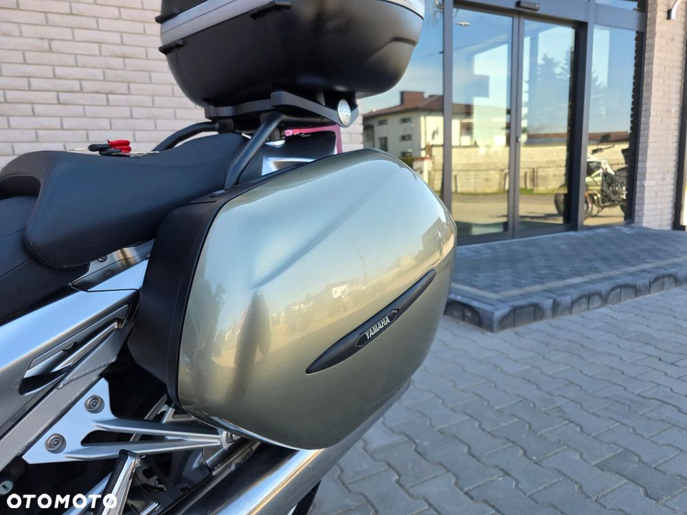 Yamaha FJR - 15
