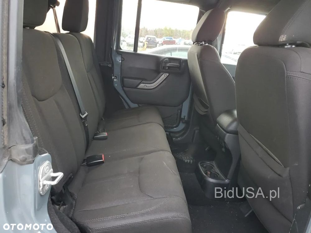 Jeep Wrangler 3.6 Unlim X - 8