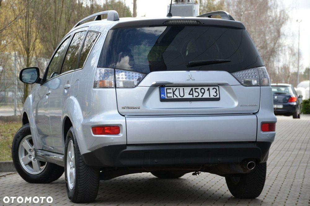 Mitsubishi Outlander - 5
