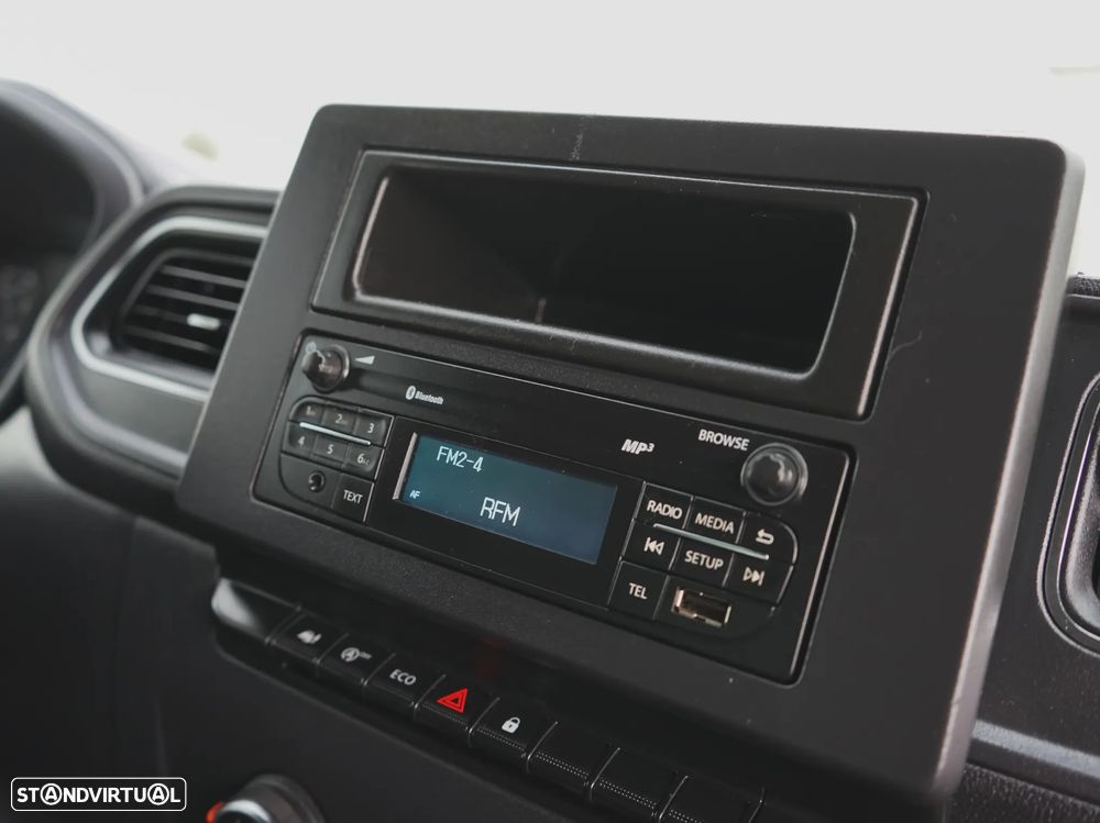 Renault RENAULT MASTER III VAN 2.3 DCI 165 PLATAFORMA ELEVATORIA - 24