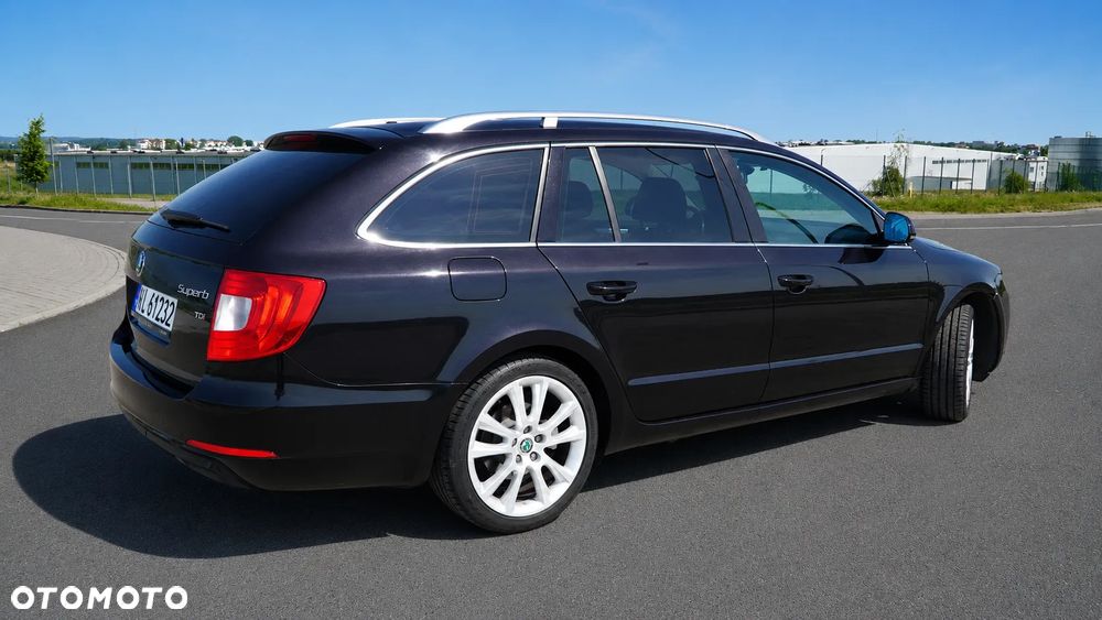 Skoda Superb 1.8 TSI Ambition DSG - 5