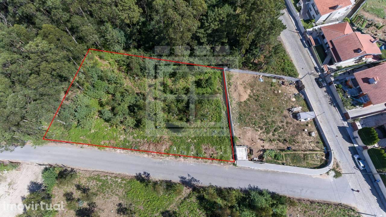 Terreno com 1.850 m2 em Argoncilhe - Grande imagem: 2/10