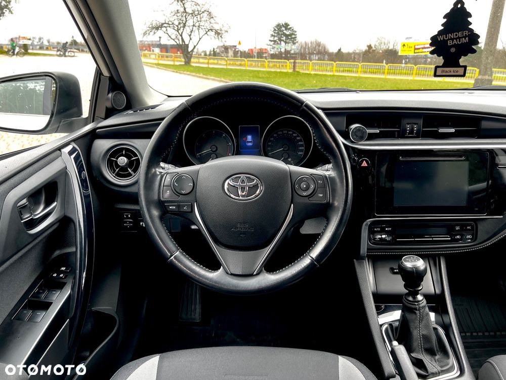 Toyota Auris 1.4 D-4D Comfort - 5