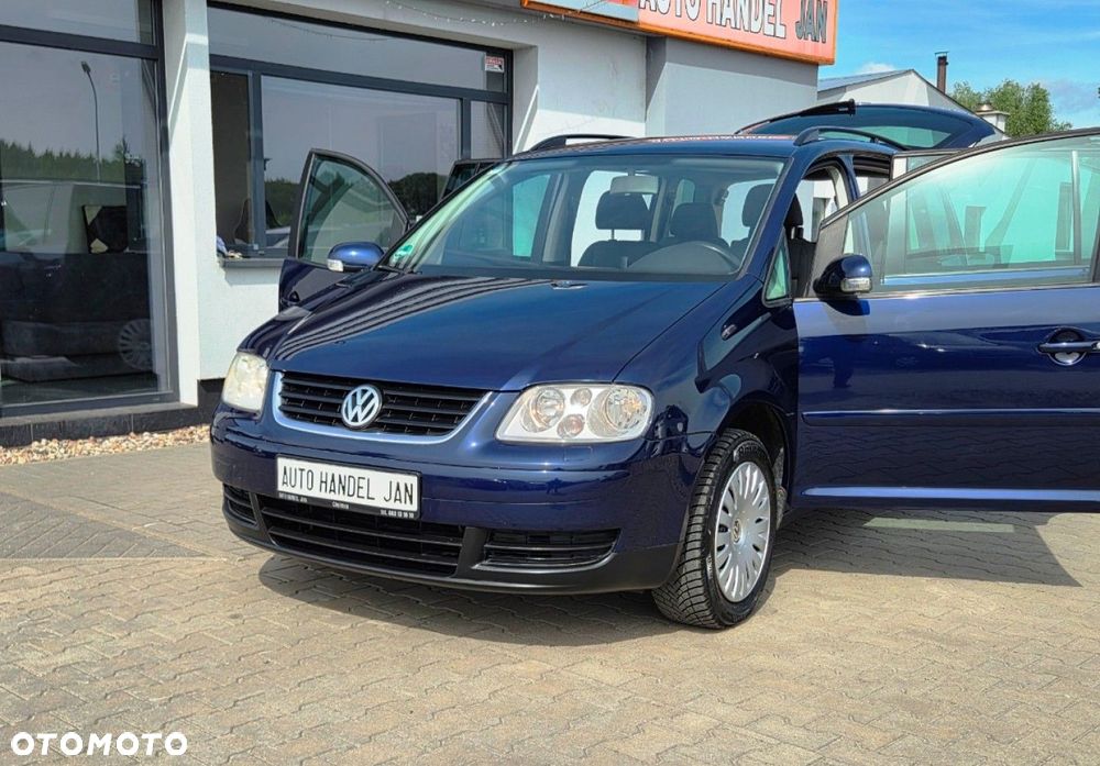 Volkswagen Touran - 29