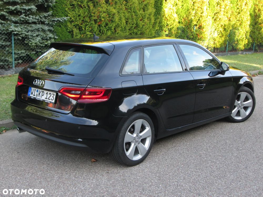 Audi A3 Sportback - 8