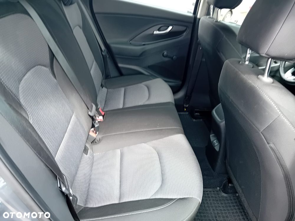 Hyundai i30 1.0 T-GDI Modern - 26