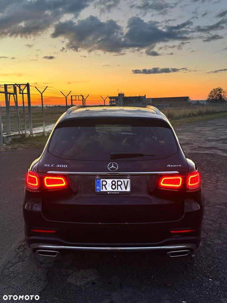 Mercedes-Benz GLC - 10