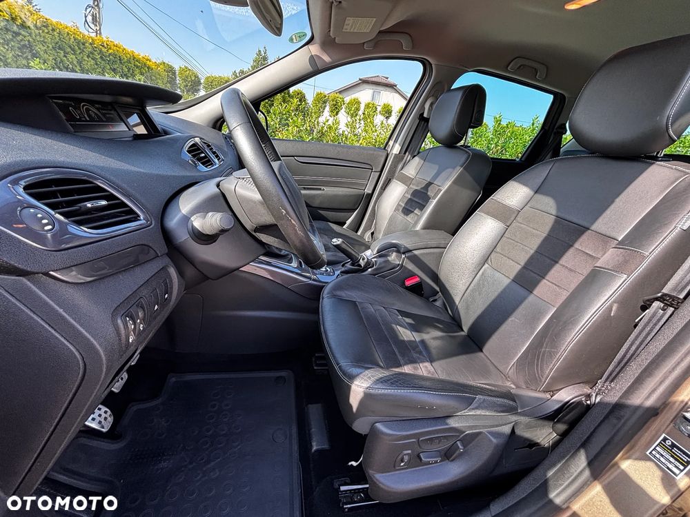 Renault Scenic Energy TCe 130 S&S Bose Edition - 11