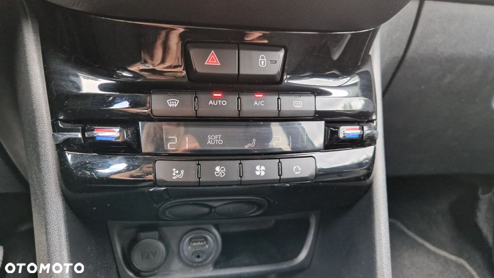 Peugeot 208 1.4 HDi Active - 17