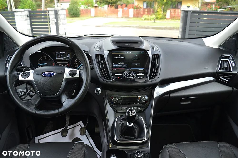 Ford Kuga 2.0 TDCi 2x4 Titanium - 24