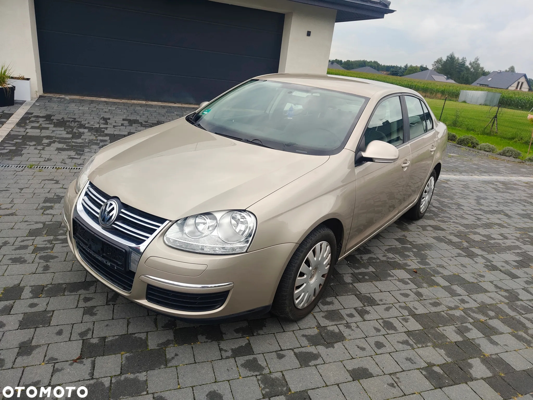 Volkswagen Jetta 1.6 Trendline - 2