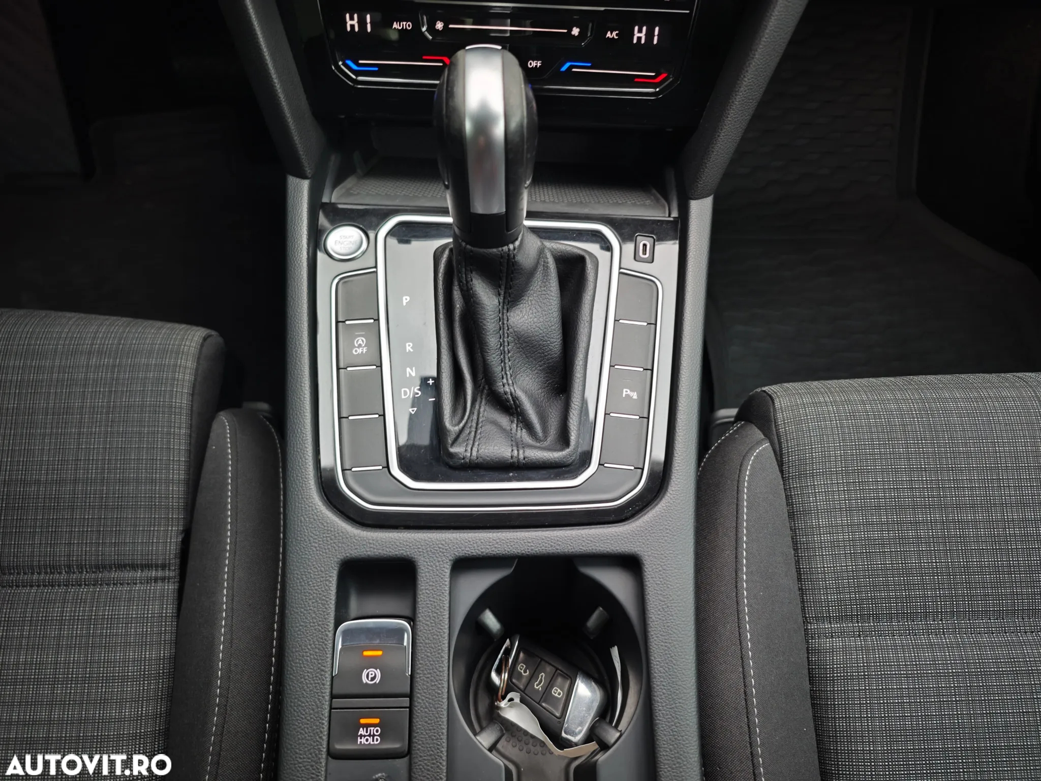 Volkswagen Passat - 24