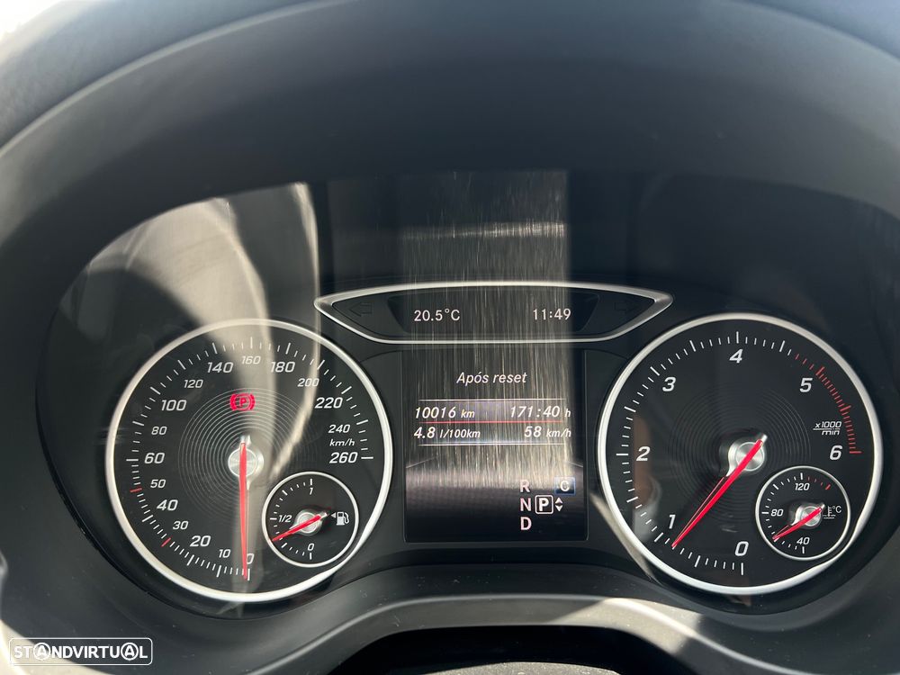 Mercedes-Benz A 180 d 7G-DCT AMG Line - 17