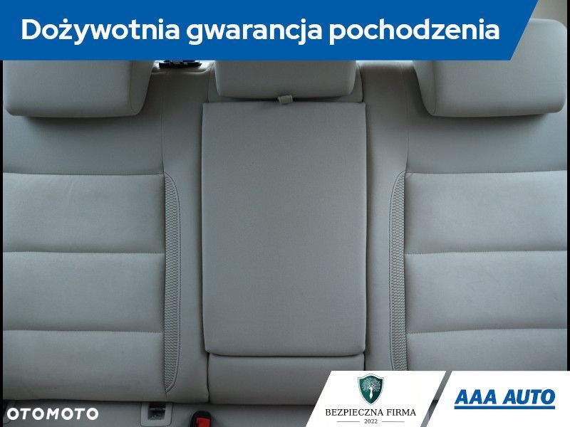 Volkswagen Golf - 12