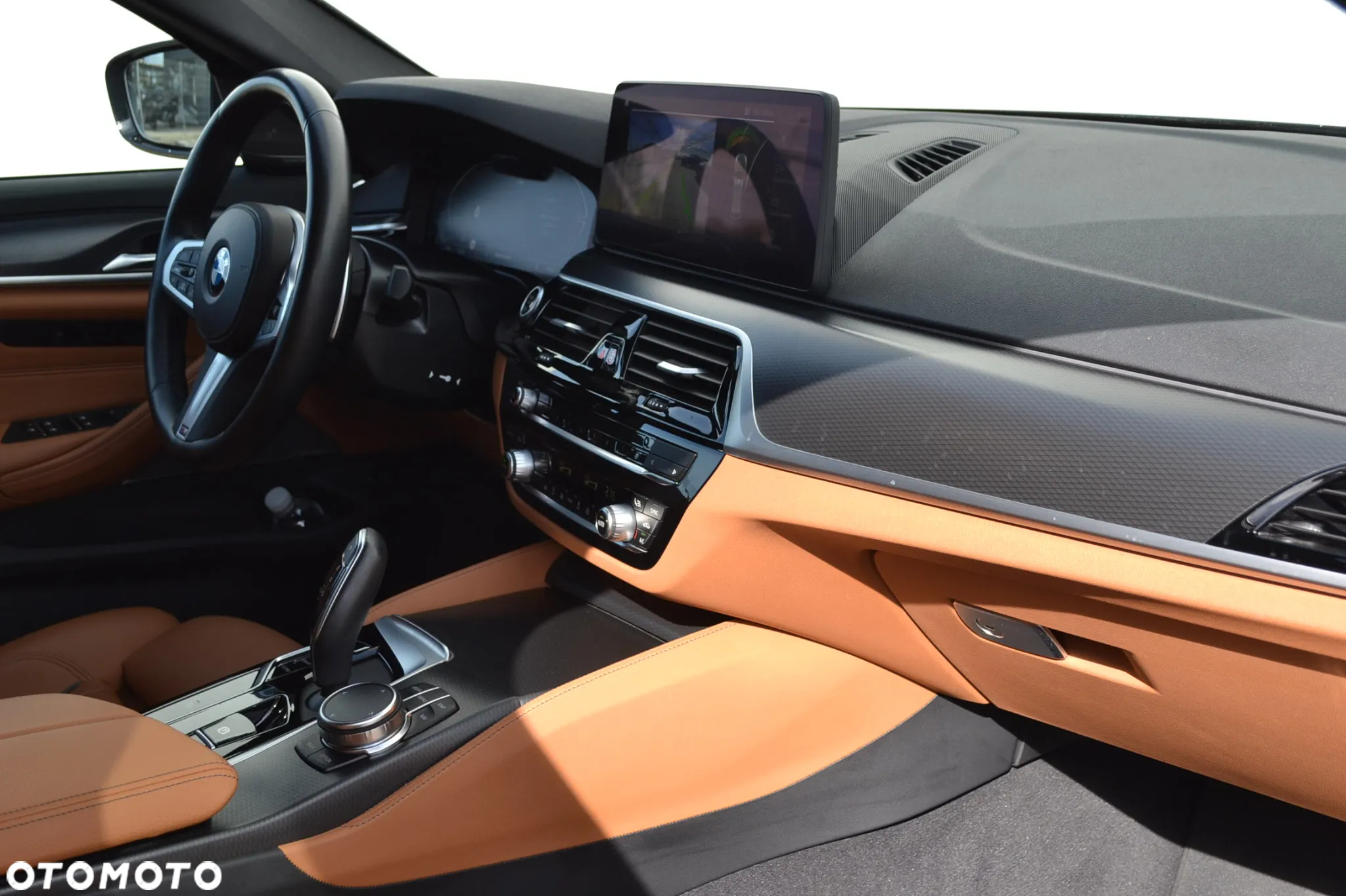 BMW Seria 5 540d xDrive Touring M Sport Edition - 11