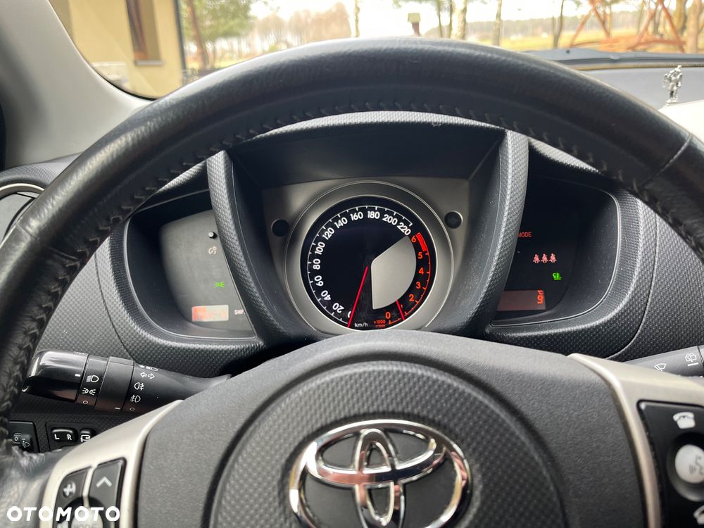 Toyota Urban Cruiser 1.4 D-4D 4x4 - 15