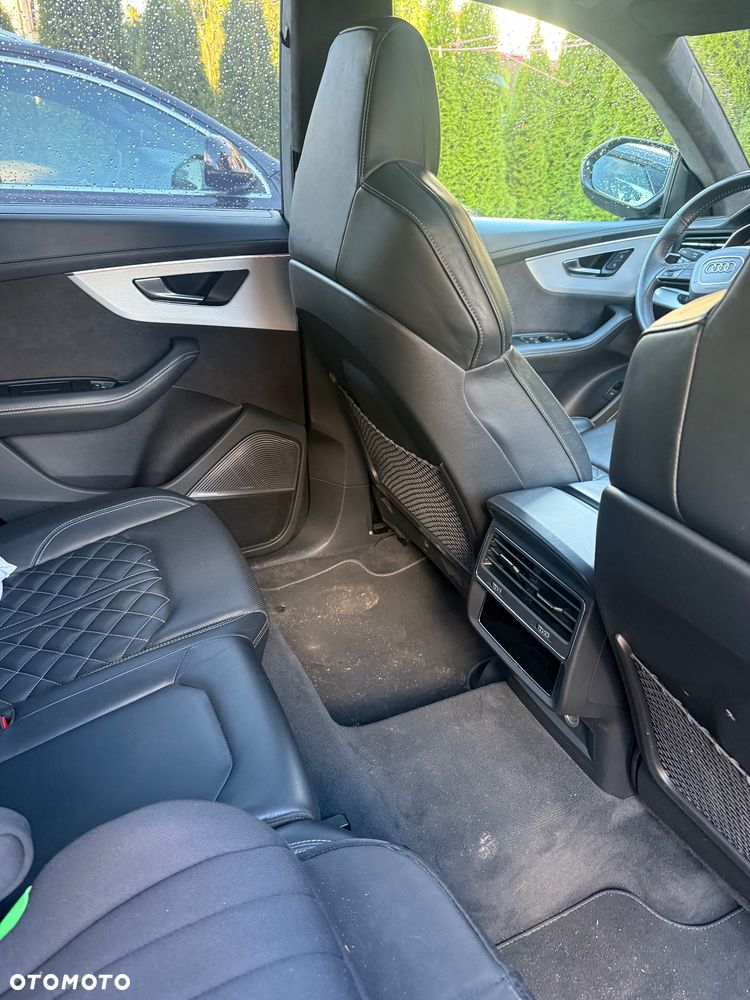 Audi Q8 - 11