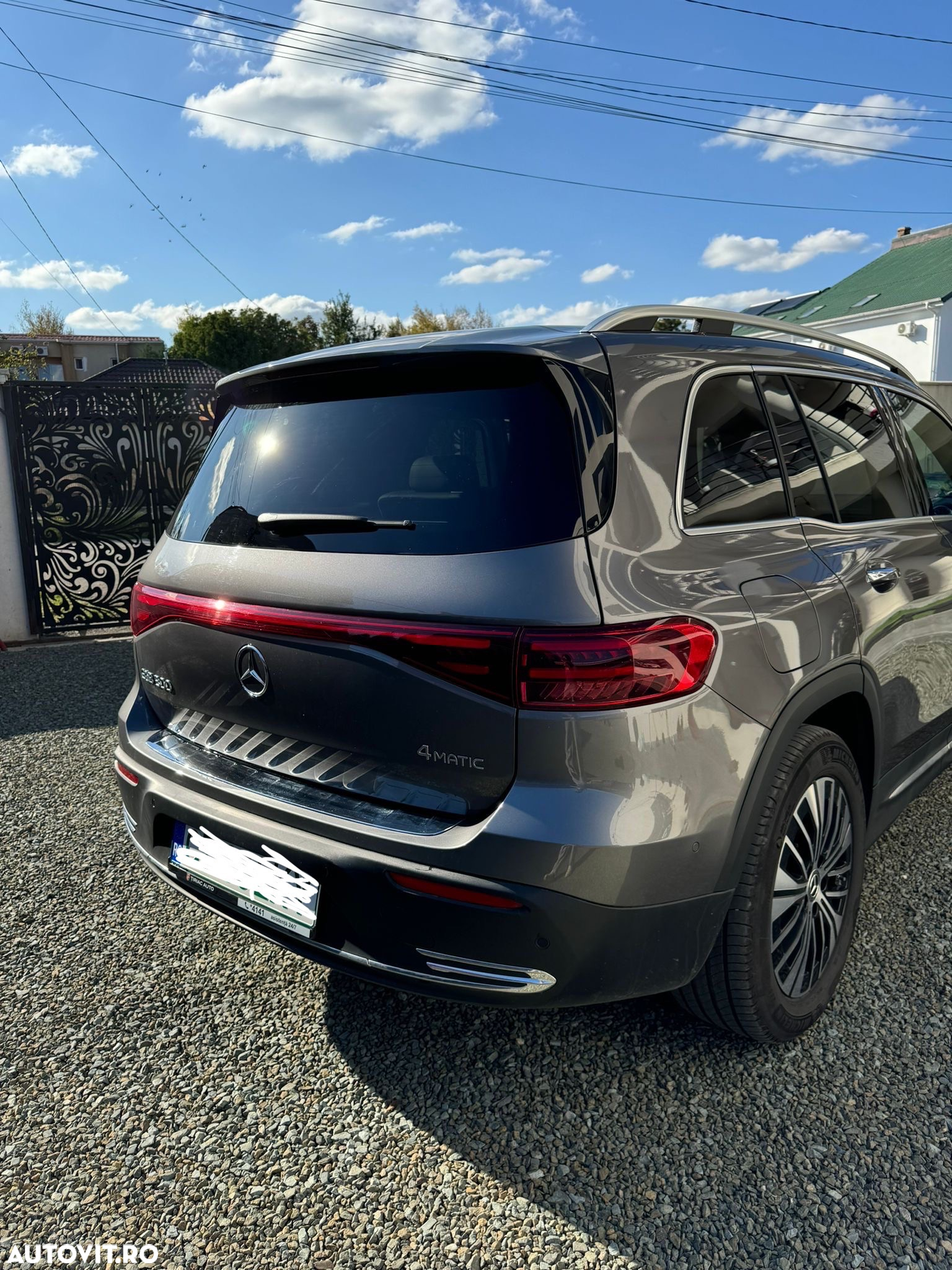Mercedes-Benz EQB 300 4MATIC - 5