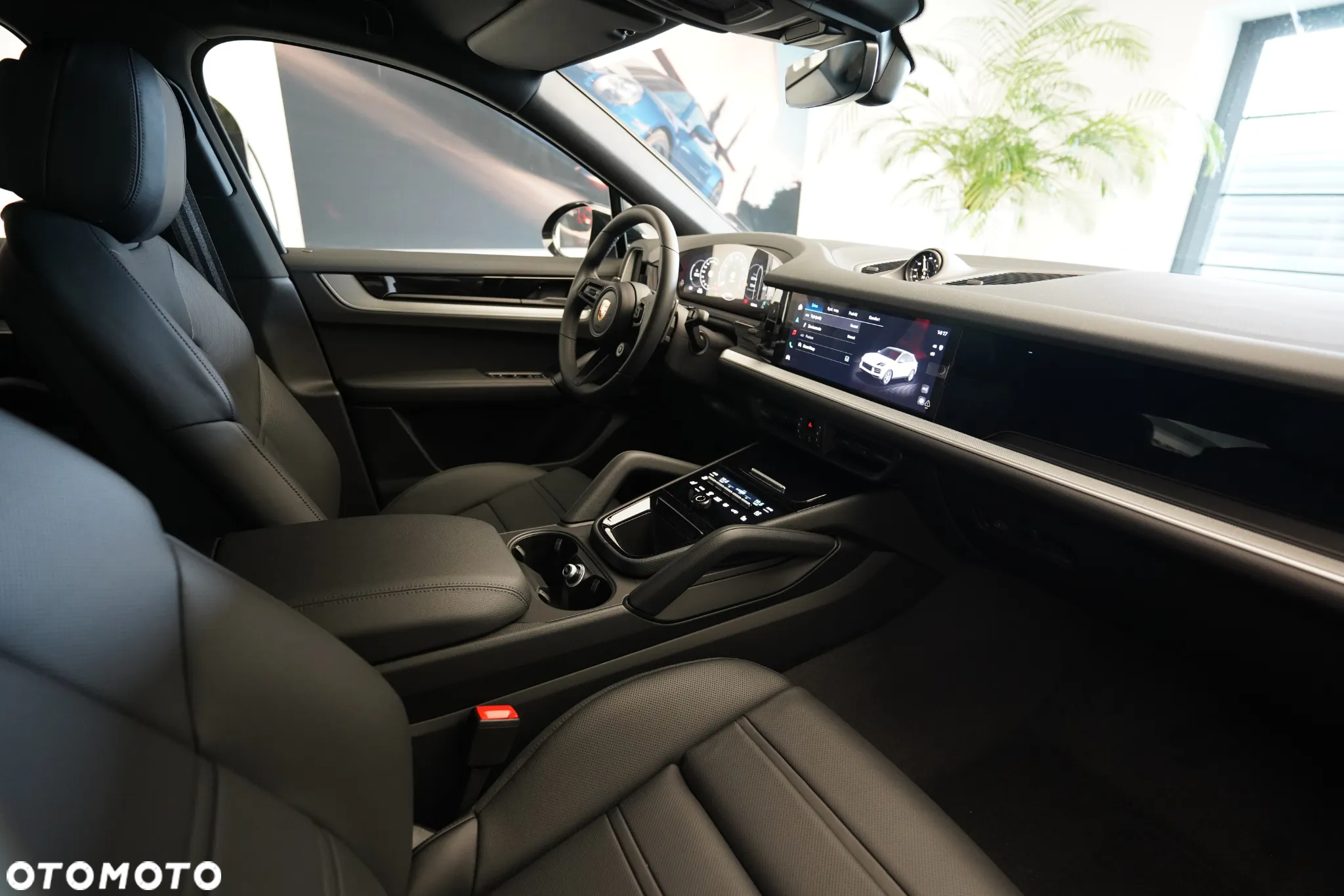 Porsche Cayenne Coupe - 16