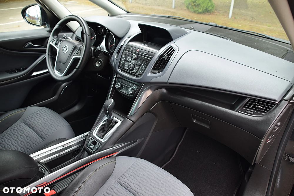 Opel Zafira Tourer 2.0 CDTI Automatik Innovation - 27