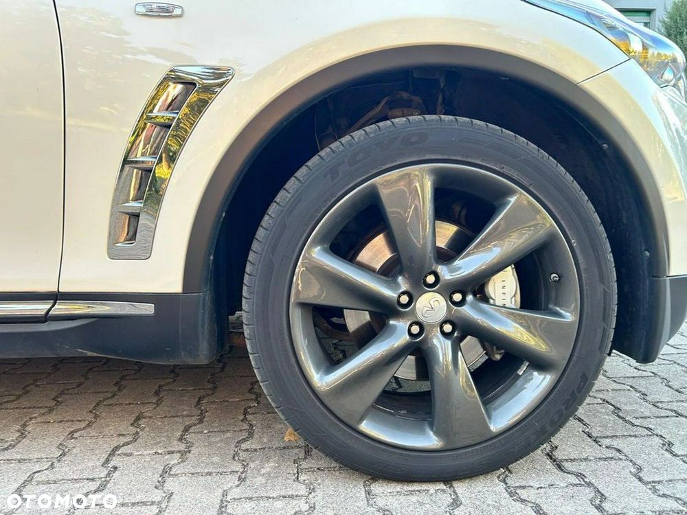Infiniti FX - 21