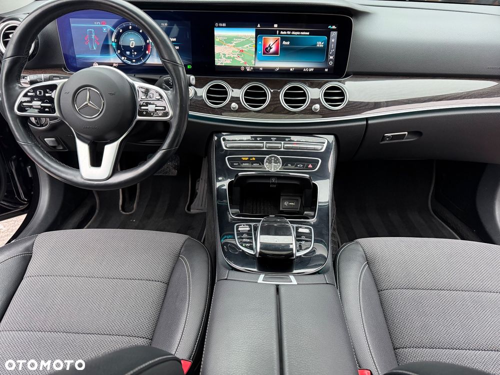 Mercedes-Benz Klasa E 220 d 9G-TRONIC Avantgarde - 24