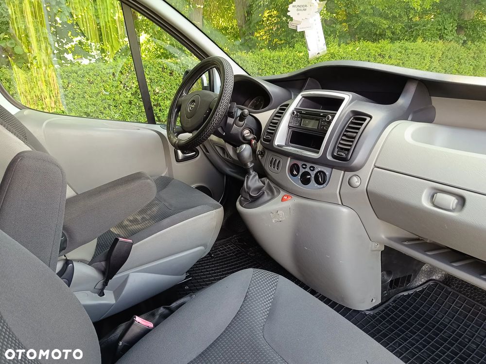Opel Vivaro L2H1 2.9t - 10