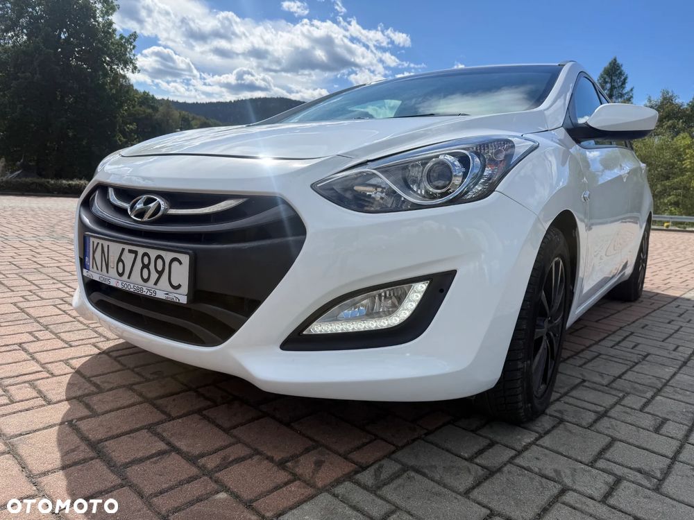 Hyundai i30 blue 1.6 CRDi YES Gold - 10