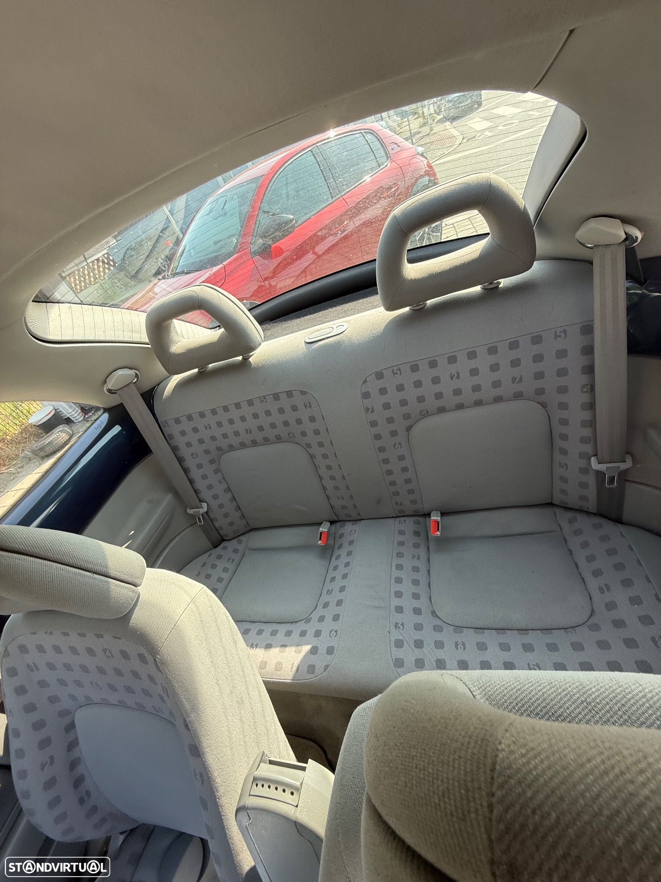 VW New Beetle 1.9 TDi Highline - 12