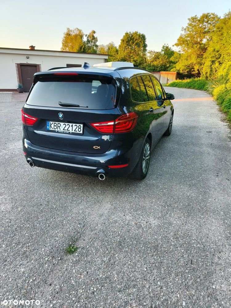BMW Seria 2 218d Luxury Line - 4