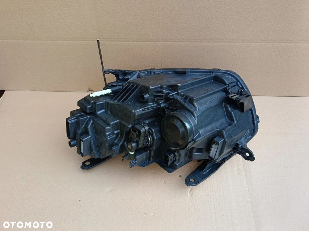 Full Led prawy Dacia Duster II 2 lift lampa prawa 260106194R półled - 4