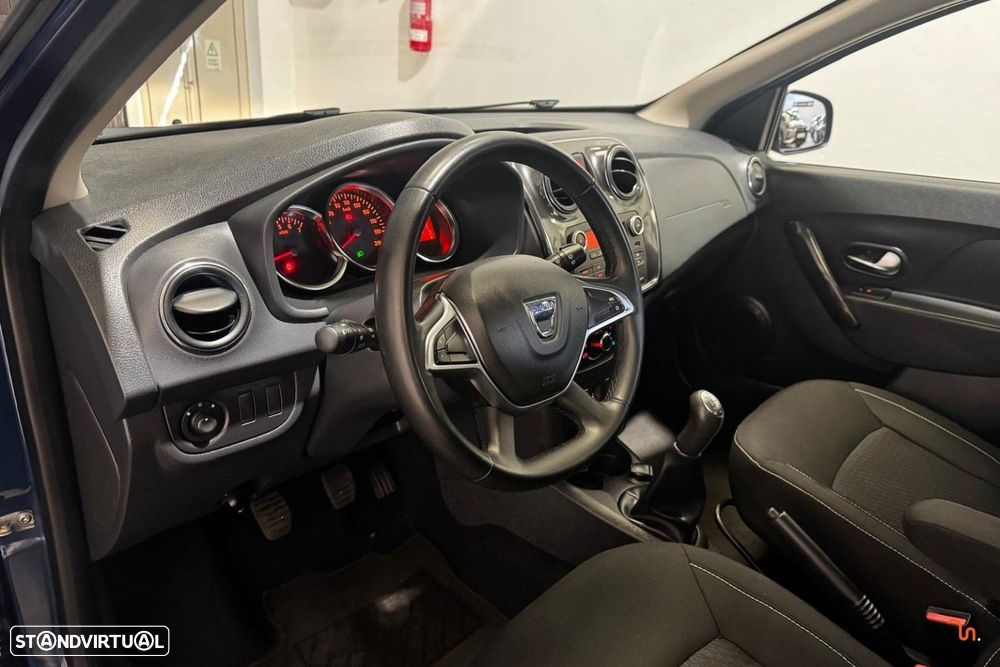 Dacia Sandero - 4