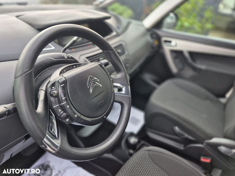 Citroën C4 Picasso - 11