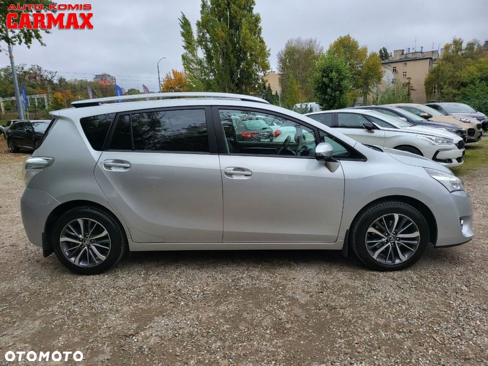 Toyota Verso - 8
