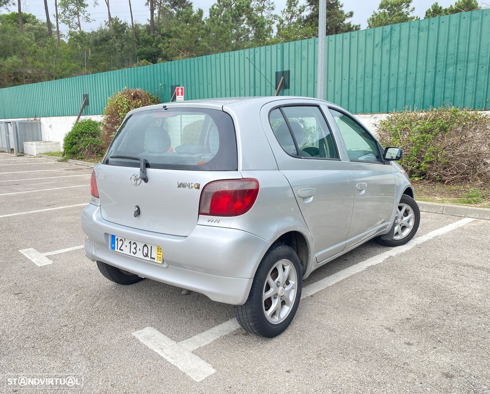 Toyota Yaris 1.0 Sol AC - 4